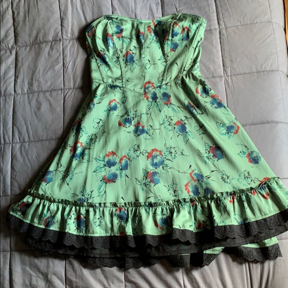 Green floral strapless dress